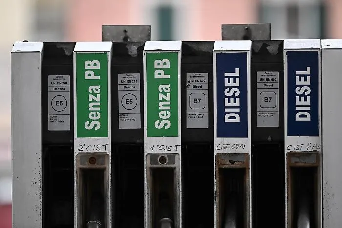 Il Governo pronto a ritoccare (al ribasso) le accise: la rimodulazione favorir&agrave; il gasolio