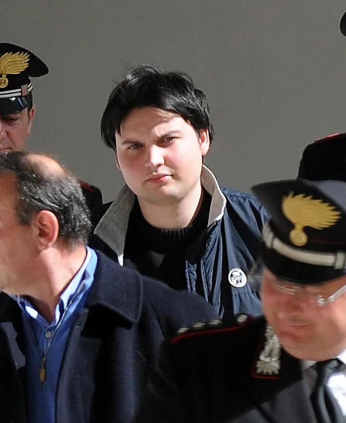 Marco Poggi contro i Carabinieri: "Mi state influenzando"