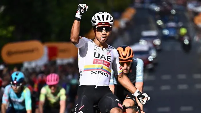 Narv&aacute;ez vince a Cosenza. Ciccone nuova maglia rosa