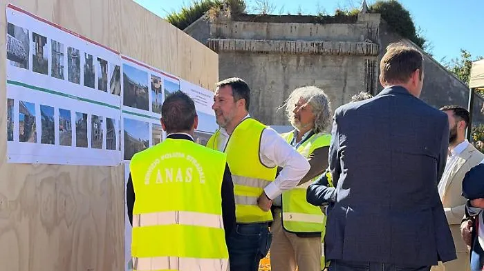 Viadotto Maddalusa ad Agrigento, l'annuncio di Salvini: "Riaprir&agrave; entro ottobre"