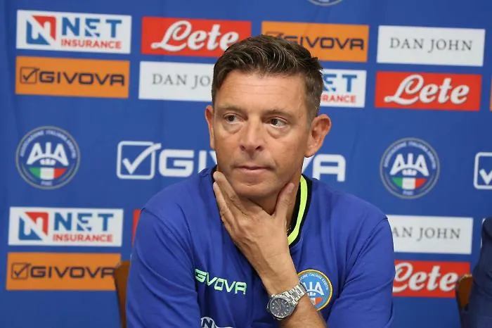 Arbitri, il ribaltone &egrave; servito: niente commissariamento per l'AIA 