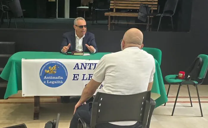 &laquo;Io, testimone di giustizia un fantasma abbandonato dallo Stato&raquo;