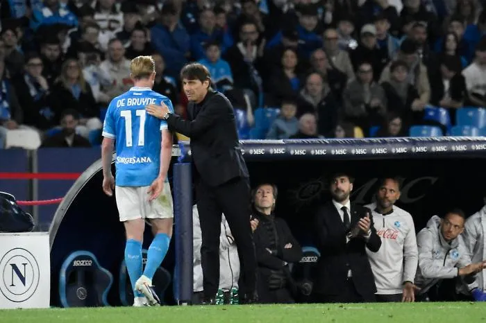 Conte - De Bruyne, volano gli stracci. Stellini difende il tecnico: &laquo;Modric &egrave; un campione, KDB un solista&raquo;