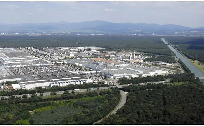 Piove un miliardo su Mulhouse: Stellantis blinda il futuro di Peugeot e del "Made in Europe"  (in Francia)