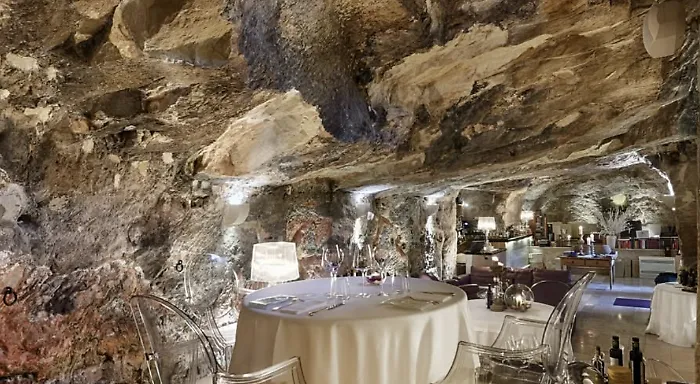 E' a Ragusa l'unico ristorante italiano stellato nella selezione mondiale Michelin sulle location pi&ugrave; insolite