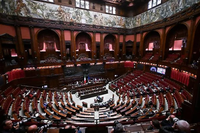 Difesa, conti pubblici e crepe nella maggioranza delle idee: la mozione unitaria delle opposizioni riapre il nodo Nato