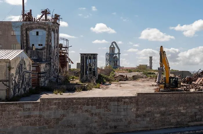Ex Ancione, Pd Ragusa: "La memoria industriale della citt&agrave; 'asfaltata' per l'ennesimo supermercato"