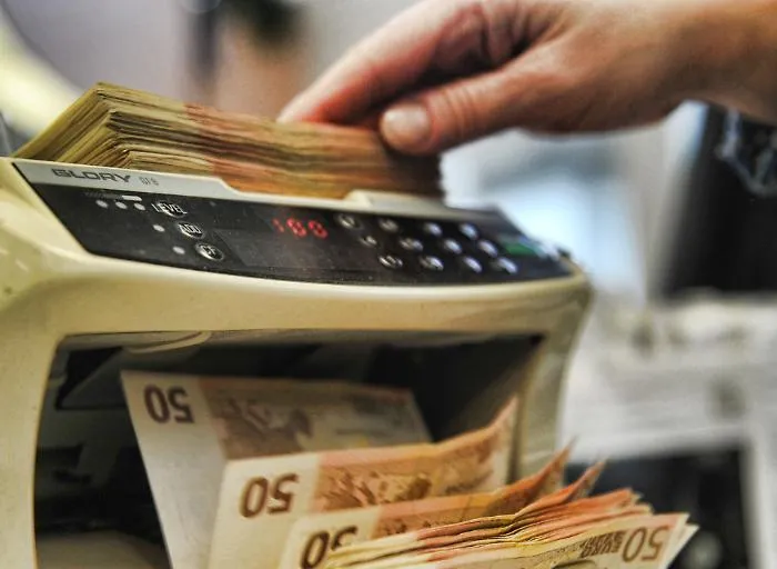 Bankitalia: famiglie pi&ugrave; ricche nel 2025, ma il 10%  detiene il 60% del totale della ricchezza italiana