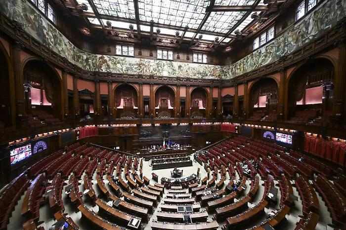 La Commissione Affari Costituzionali adotta il Bignami bis: maggioranza parla di garanzie, opposizioni contro