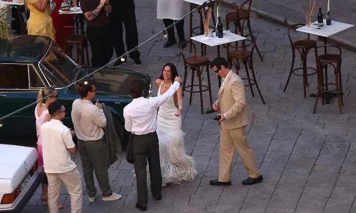 Matrimonio Dua Lipa, stasera la festa a Bagheria con ospiti incredibili: chi sono