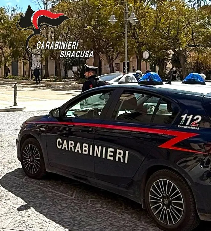 Avola, a colpi di spranga contro il padre: arrestato 45enne