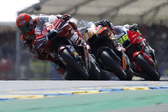 Marc M&aacute;rquez su Ducati ufficiale vince il Gran Premio d'Ungheria di MotoGP