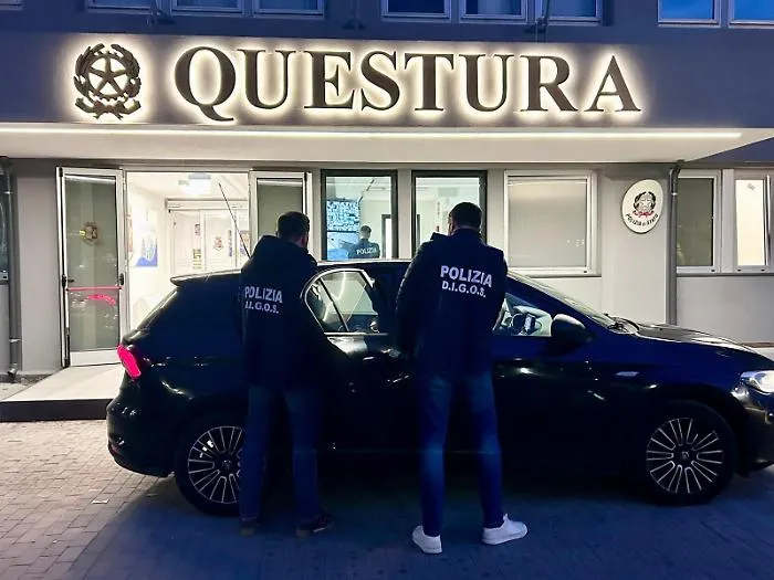 Daspo in arrivo per Catania-Acoli: denunciati altri 7 tifosi per fumogeni e petardi