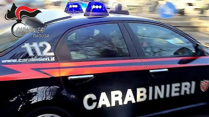 Modica, ruba pi&ugrave; di mille euro all'interno di due librerie: finisce in carcere