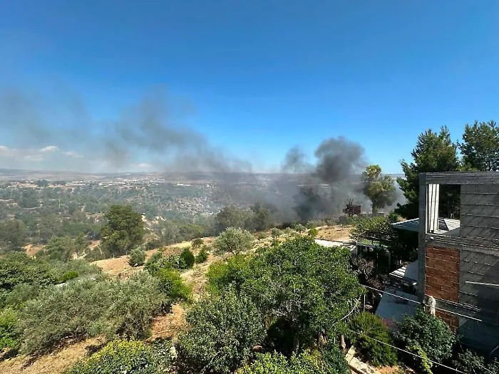Incendio nella valle dell'Ippari, il rogo in direzione del canile comunale