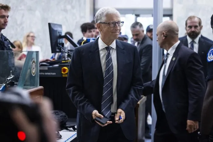Caso Epstesin, parla Bill Gates: &laquo;Non ho mia molestato nessuna ragazza. Non avrei dovuto mai incontrarlo&raquo;