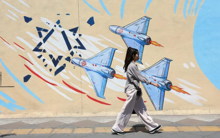 Il Pentagono Usa: &laquo;Faremo attacchi potenti e netti in Iran&raquo;