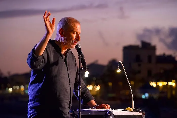Marina di Ragusa, Pacifico celebra Ornella Vanoni