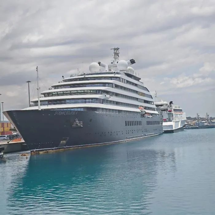 Pozzallo, l'amministrazione ha dato il benvenuto ai passeggeri e all'equipaggio della Scenic Eclipse II