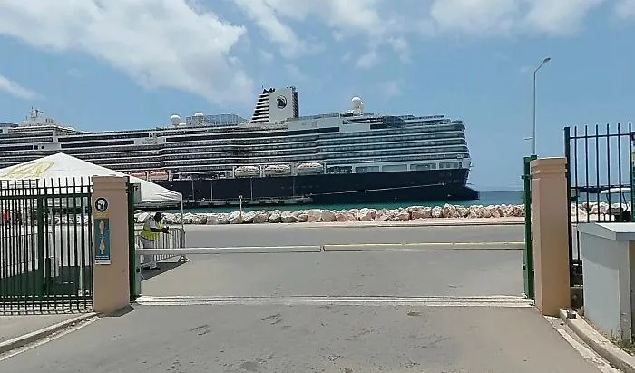 Papiamentu, spiagge e scarpini: benvenuti a Cura&ccedil;ao 