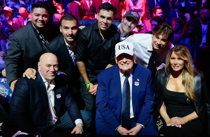 Ottant'anni e non sentirli, Donald Trump festeggia il compleanno con un bagno di folla: quattromila alla Casa Bianca