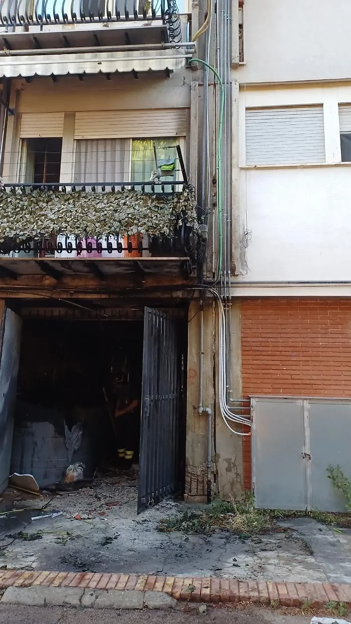 Palermo, incendio in un box danneggia tubi e contatori del gas: Amg Energia mette in sicurezza la palazzina