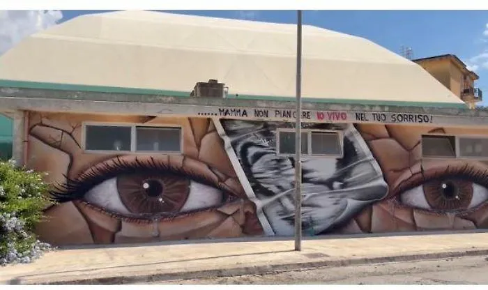Modica, il murale che trasforma il dolore in un messaggio di speranza