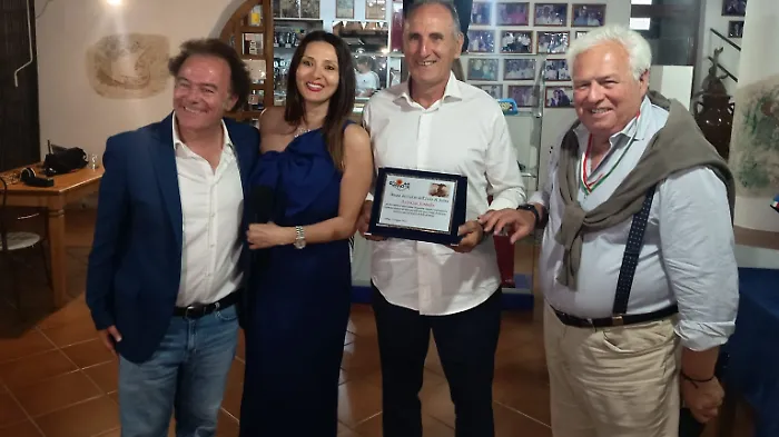Calcio, &ldquo;eccellenze siciliane&rdquo; a Salina con i premi dell&rsquo;Ussi regionale nel ricordo di Tot&ograve; Schillaci