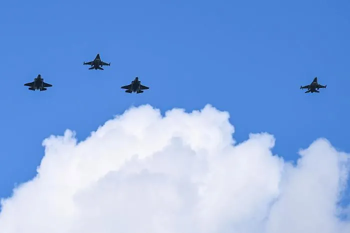 Guerra Iran, Rutte: &ldquo;Dalle basi in Italia decollati 500 aerei Usa per supportare Epic Fury&rdquo;. Anche da Sigonella. Scoppia il caso