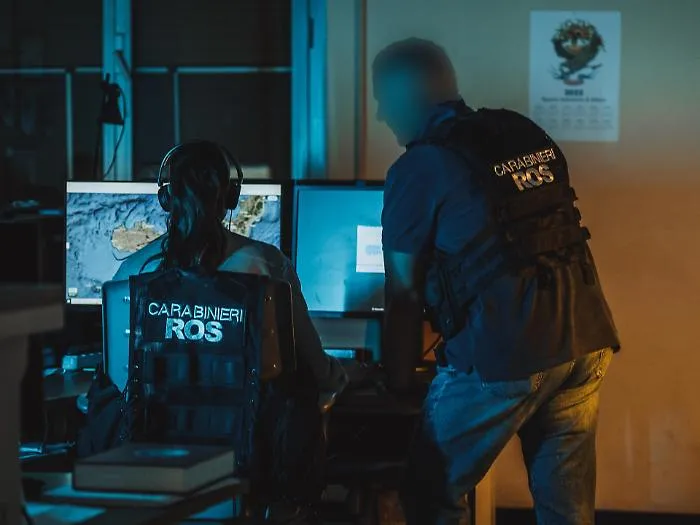 Ex 007 italiano arrestato per aver venduto segreti di Stato alla Russia
