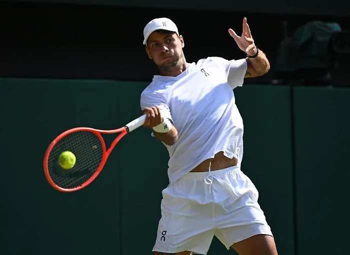 Wimbledon amaro per i colori azzurri: eliminazione doppia ai quarti di finale 