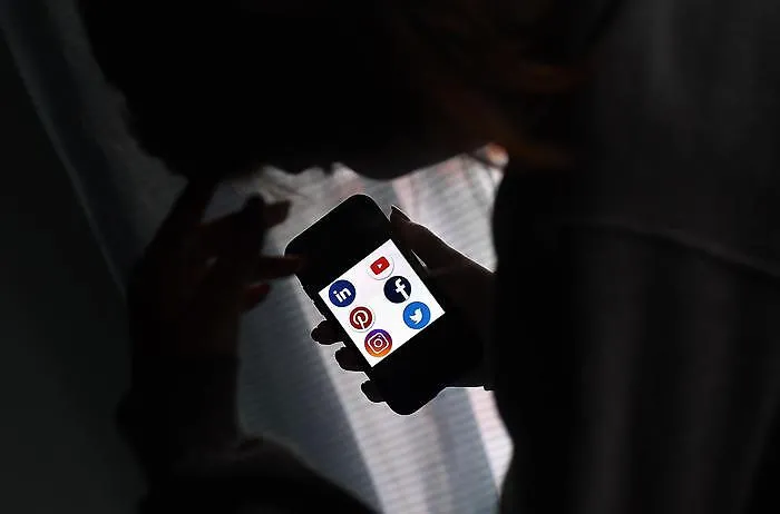 Siri (Lega): "Una proposta per il divieto social agli under 15"
