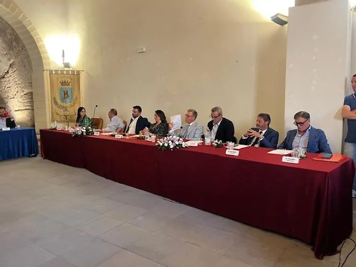 Schede bianche e pareggio 8-8: la maggioranza in Aula inciampa sull'elezione del presidente del Consiglio