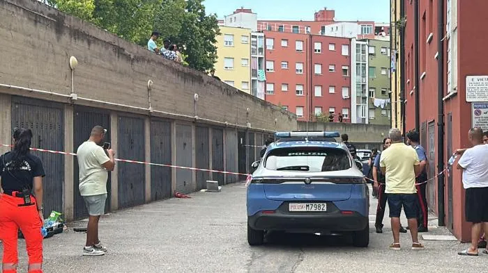 Morte al Pilastro, la Questura di Bologna consegna i video delle bodycam dei poliziotti