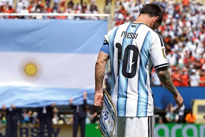 Messi, l'ultimo tango con l'Argentina: sfuma il sogno del bis mondiale, ma resta una leggenda senza tempo