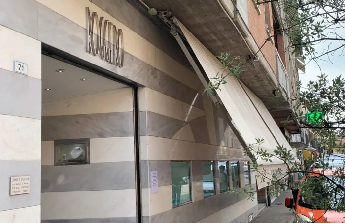 Roggero, la gioielleria riapre mentre il caso incendia la politica: il negozio torna ad alzare la serranda, ma fuori resta una frattura aperta nel Paese