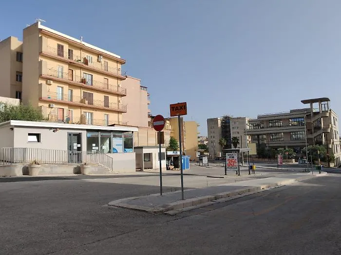 "Le attivit&agrave; commerciali dell'ex stazione degli autobus di via Zama a Ragusa sono con l'acqua alla gola"