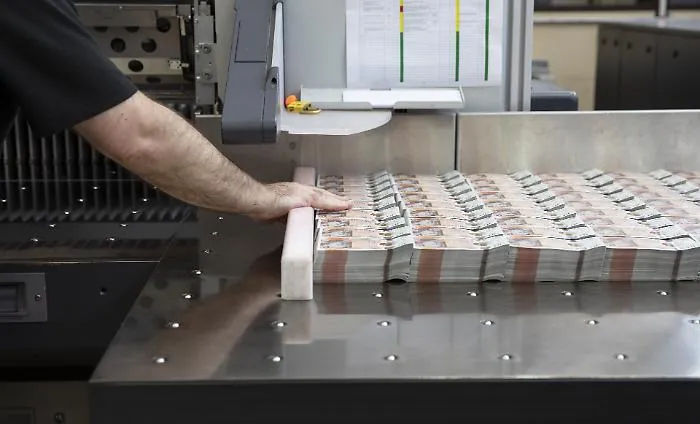 "Pi&ugrave; tasse ai nostri patrimoni": l'insolita richiesta di 120 milionari britannici al premier Burnham