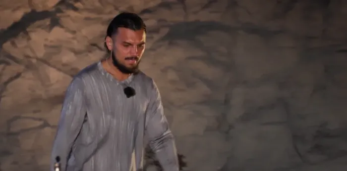Temptation Island, il ribaltamento di Giovanni: dal fal&ograve; negato ai baci con Elisa, mentre Sabrina lo liquida con una parola