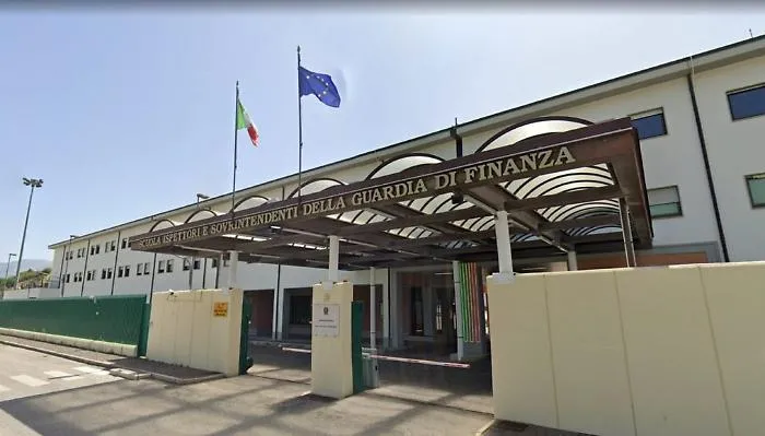Coppito, la notte che ha spezzato un futuro: morta a 22 anni l&rsquo;allieva precipitata dalla Scuola della Guardia di Finanza