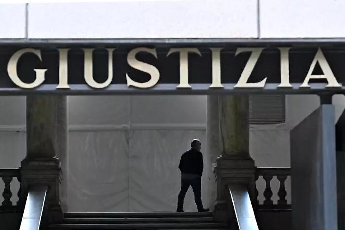 Abusi sulla figlia raccontanti dalla stessa minore: a processo il padre trentenne