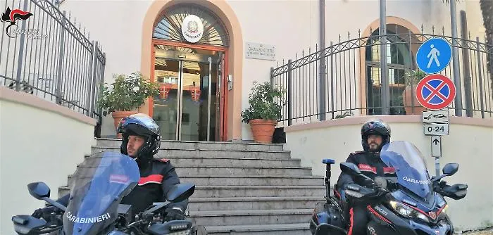 Blitz dei carabinieri a Palermo: inseguimenti e perquisizioni, due arresti e sei denunce