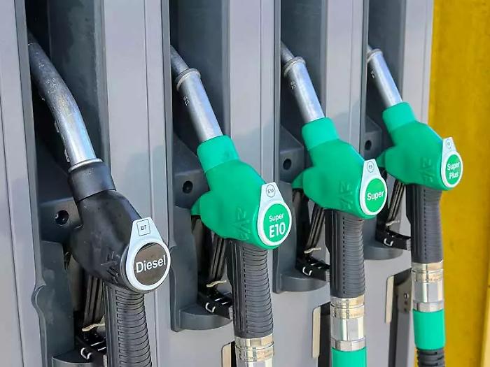 Sconto sul gasolio esteso fino alla fine di agosto: il Consiglio dei ministri approva le nuove misure fiscali