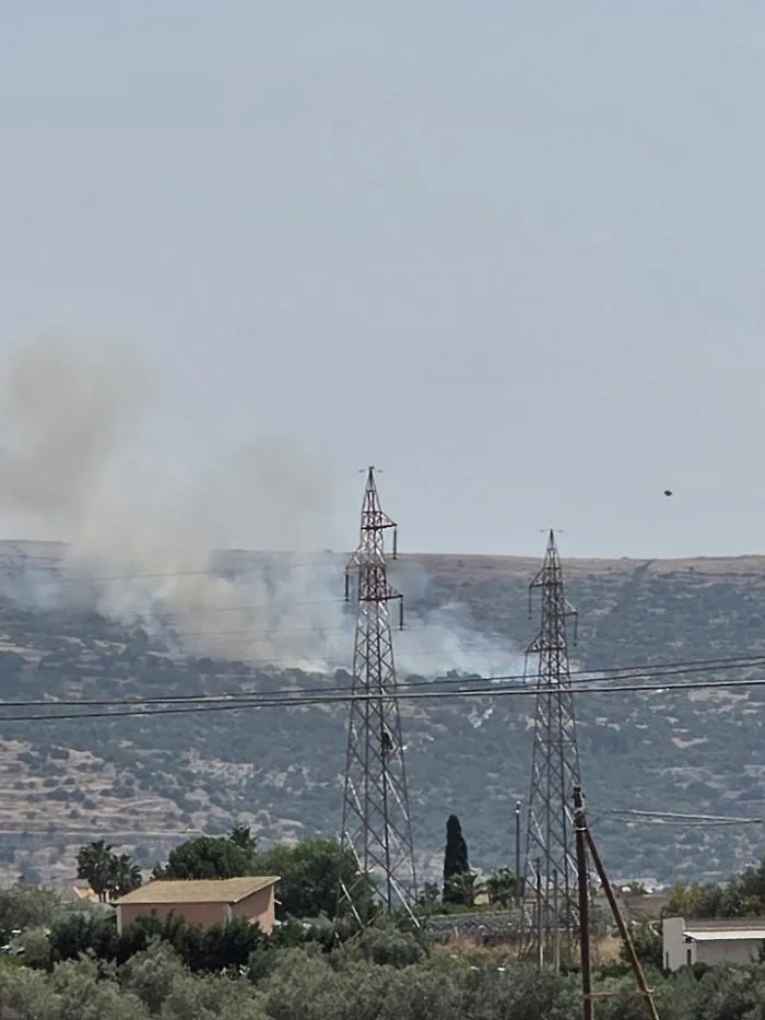 Comiso, maxi incendio sui Monti iblei