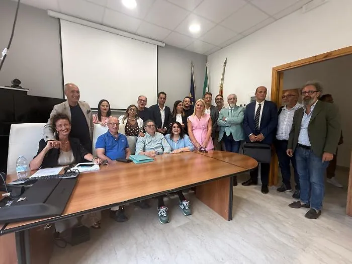  Confronto tra   Comune e Asp ma sar&agrave; protesta sotto il gazebo  pure a Ferragosto