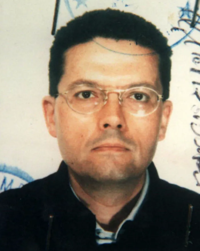 L&rsquo;omicidio eccellente di Messina: il 15 gennaio 1998 due killer freddano Matteo Bottari, illustre medico. Intrigo tra colleghi, ateneo e appalti