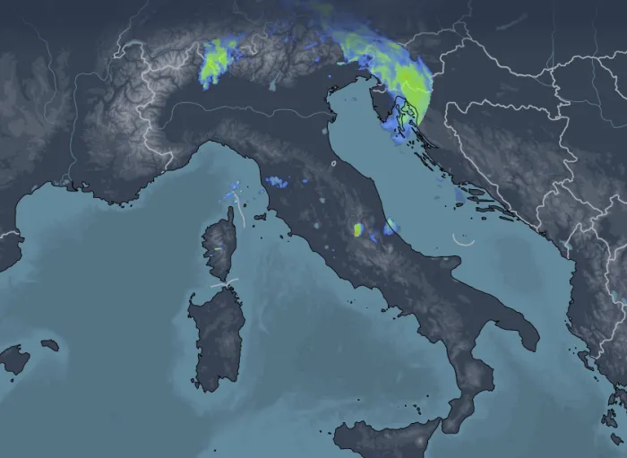 Meteo, l&rsquo;Italia resta divisa in due: nubifragi al Nord, caldo africano al Sud e una svolta che non sar&agrave; uguale per tutti