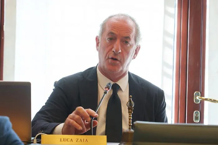 Il Veneto approva la legge sul fine vita: esplode la polemica nel centrodestra