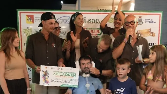 Beach tennis: tutti in campo a Scoglitti per sostenere l'Associazione Italiana Sclerosi Laterale Amiotrofica