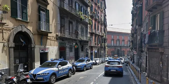 &laquo;Sto chiudendo, il motorino lo posso riparare domani&raquo;: e il cliente spara al meccanico